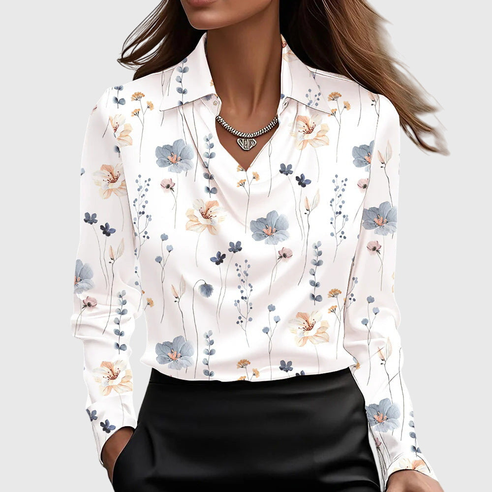 SYLVIE - Luxuriöse, glänzende Bluse mit plissiertem Ausschnitt
