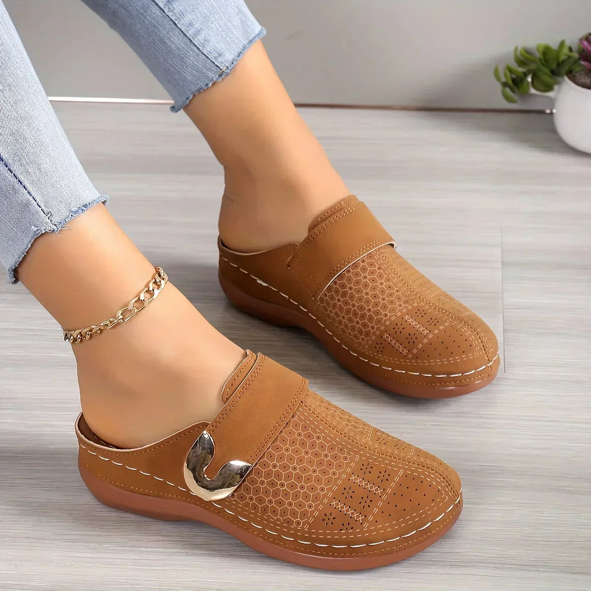 LANI - Schicke Stützende Keilsandalen
