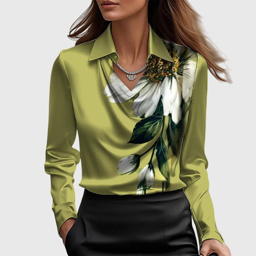 SYLVIE - Luxuriöse, glänzende Bluse mit plissiertem Ausschnitt