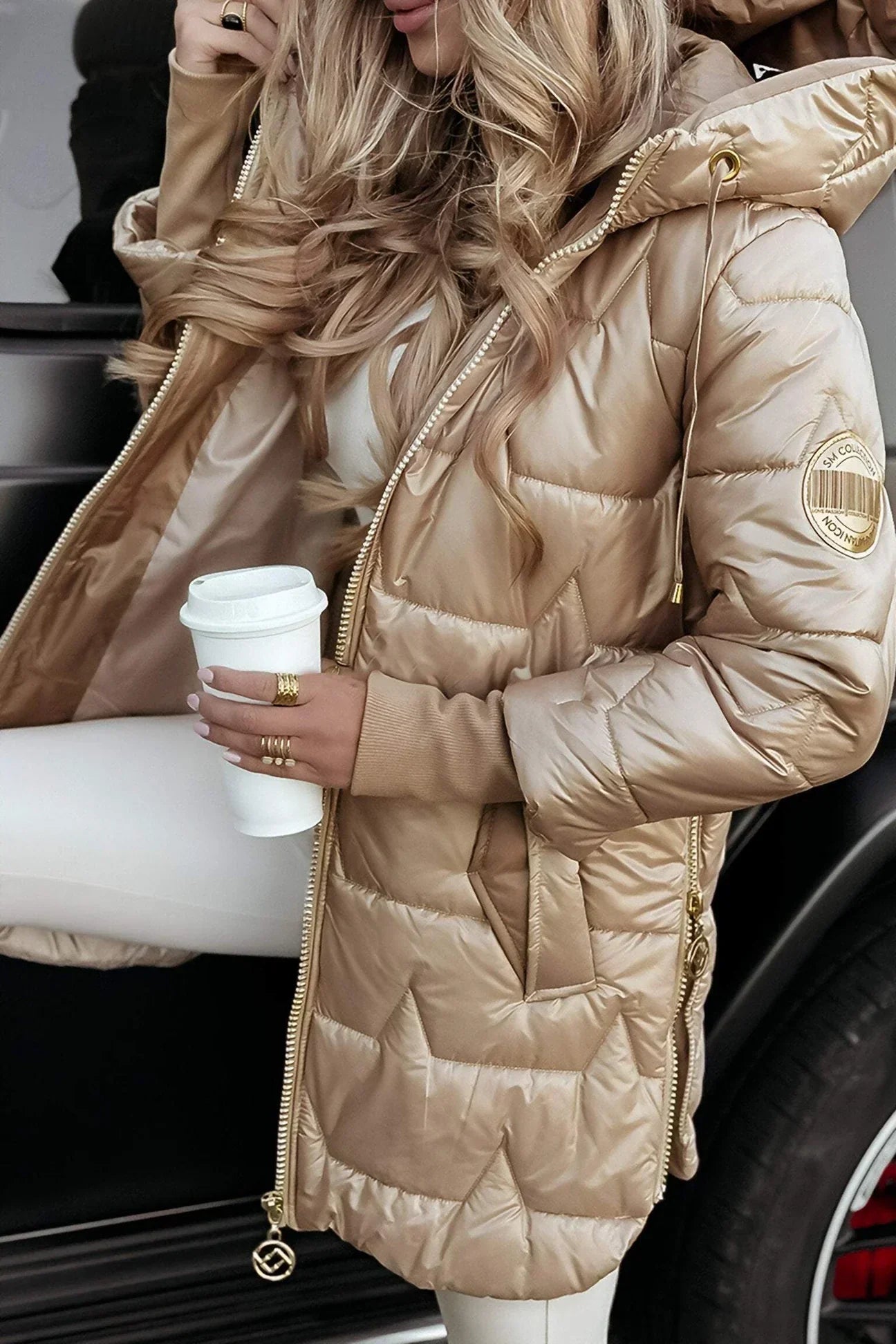 ASTRID - Veste d'hiver élégante avec capuche et doublure