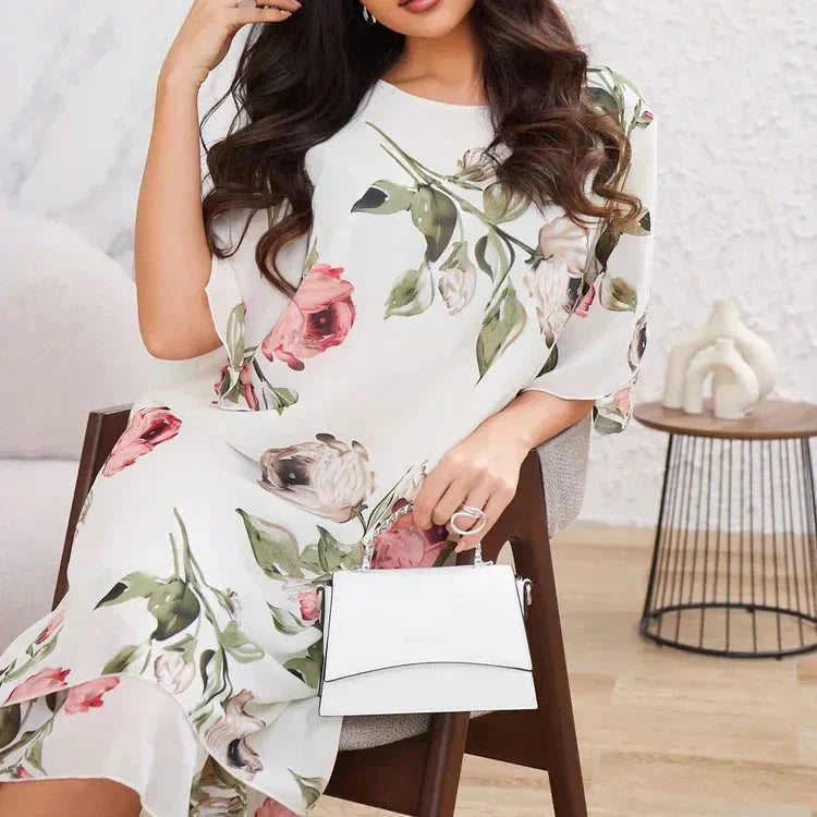 MARTINA - Chiffonkleid mit roten Blütenblättern